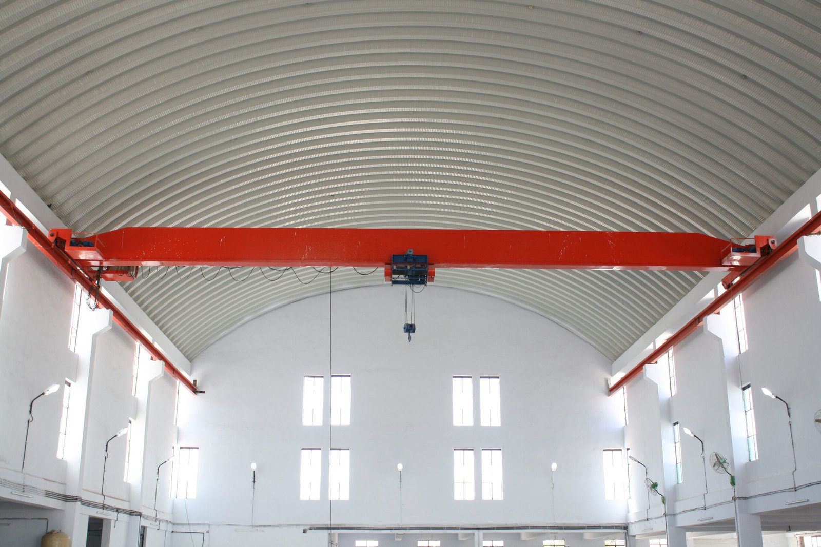 SINGLE GIRDER GANTRY CRANE